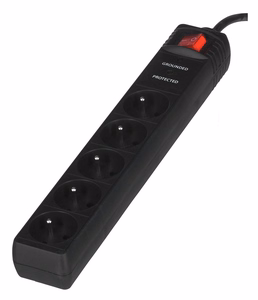 EnerGenie SPF5-C-5 pārsprieguma aizsargs, 5 maiņstrāvas kontaktligzdas, 250 V, 1,5 m, melns