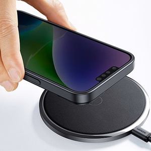 Ugreen LP634 maciņš ar statīvu iPhone 14 Plus melns