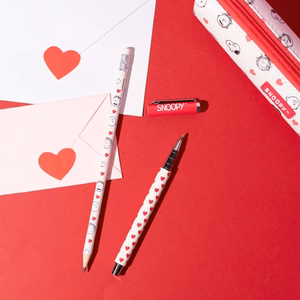 Snoopy Love Season komplekts: penālis, pildspalva un zīmulis