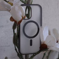 Liavec mīksts maciņš priekš Iphone 17 pelēks