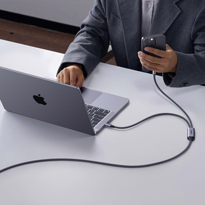 Ugreen 2in1 USB-C kabelis - 2xUSB-C PD 140W 2m - melns