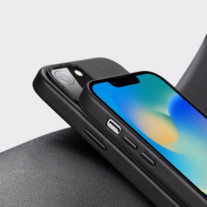 Dux Ducis Grit ādas apvalks iPhone 14 Plus Elegants mākslīgās ādas apvalks (MagSafe saderīgs) Melns