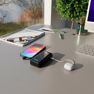 Внешний аккумулятор SBS 10000 mAh 20W со встроенным кабелем USB-C и цифровым дисплеем - чёрный