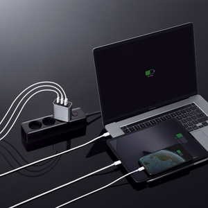 Cuktech 65W GaN sienas lādētājs 2xUSB-C 1xUSB-A pelēks