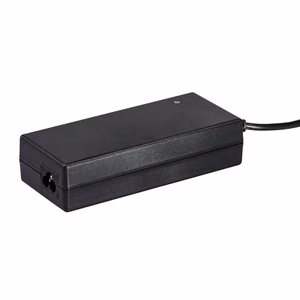 Akyga AK-ND-52 strāvas adapteris / pārveidotājs telpās 120 W melns