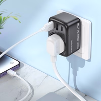 Borofone Sienas lādētājs BAC14 Wide - 2xUSB + C tipa + kontaktligzda - 12 W melns