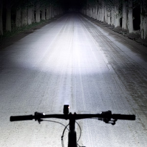 Rockbros 24710012001 priekšējais velosipēda lukturis 800 lm + USB-C - USB-A kabelis - melns