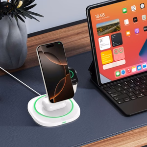 Tech-Protect QI15W-A46 3v1 magnētiskais induktīvais lādētājs MagSafe - balts