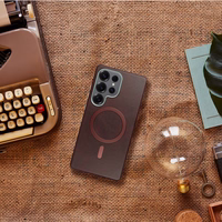 GENTLEMAN MAG COVER magnētiskais viedtālruņa apvalks, saderīgs ar MagSafe, paredzēts SAMSUNG S25 FE, brūns