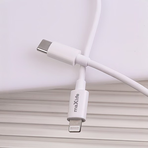 Maxlife MXTC-06-20AC PD QC lādētājs 1x USB-C 1x USB 20W balts + USB-C - Lightning kabelis 20W