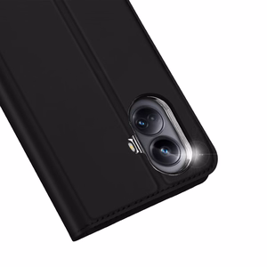 Dux Ducis Skin Pro viedtālruņa apvalks Realme 10 Pro+ ar atveramu vāciņu, maku ar kartēm un statīvu - melns
