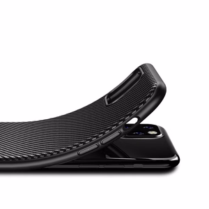 Crong Prestige Carbon vāciņš ierīcei iPhone 11 Pro Max, melns