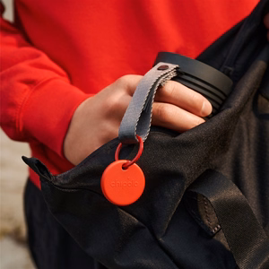 Chipolo POP Bluetooth priekšmetu meklētājs ar nomaināmu bateriju iOS un Android ierīcēm, sarkans