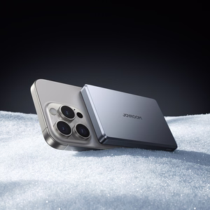 Joyroom JR-PBM08 Pro 22,5 W 10000 mAh ārējais akumulators ar bezvadu uzlādi un 2 x USB-C – pelēks