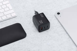 BLUE STAR ceļojumu lādētājs GaN 4A 65W 2 x Type C + USB A PD QC4.0 VT-43 melns