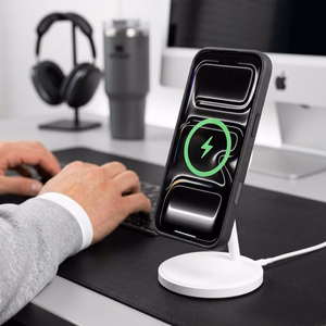 Tech-Protect MagOne CC MagSafe maciņš ar 2 rūdītiem stikliem, paredzēts iPhone 18 Pro / 17 Pro, caurspīdīgs melns