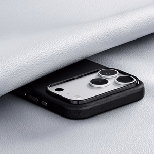 Benks Magnetic Vita Pro silikona maciņš (C.K.QY.AP.BK.0072) iPhone 18 Pro/17 Pro, melns, ar kameras vadības pogu