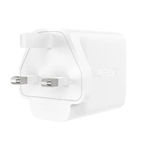 Acefast GaN 65W lādētājs ar 3 pieslēgvietām (1xUSB, 2xUSB C PD) ar Lielbritānijas spraudni - balts (A44)