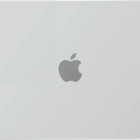 LAUT Huex apvalks MacBook Pro 16" 2021 - pelēks