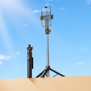 Borofone Selfie Stick BY15 Throne bluetooth with tripod and remote control black