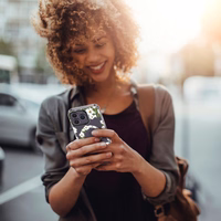 Tech-Protect MagMood Magnētiskais viedtālruņa apvalks iPhone 15 Pro Max - Baltas margrietiņas