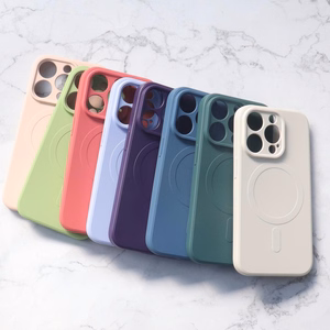 Magnētiskā saderīgs silikona viedtālruņa apvalks iPhone 15 Pro - krēmkrāsas