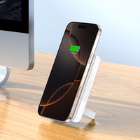 Wozinsky WLWP-10KA0Y3WS 22.5W PD Qi2 10000 mAh Portatīvais lādētājs ar statīvu - balts