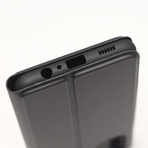 Viedais Soft maciņš for iPhone 16e / 17e melns