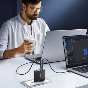 GaN lādētājs UK Joyroom JR-TCG05UK 140W 3x USB-C USB-A + USB-C / USB-C kabelis 240W 1.2m