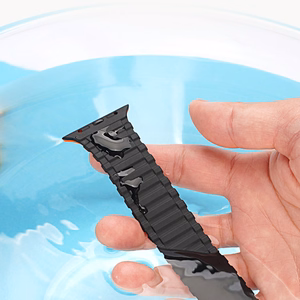 Dux Ducis siksniņa (bruņota versija) Apple Watch SE siksniņa, 9, 8, 7, 6, 5, 4, 3, 2, 1 (41, 40, 38 mm) silikona magnētiskā aproce melna/oranža