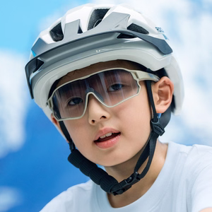 Rockbros LK-67 jauniešu velosipēda ķivere ar noņemamu nagu, 54–58 cm – balta