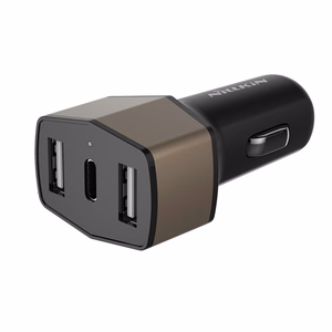 Nillkin Celerity 32 W automašīnas lādētājs ar 2 USB-A un 1 USB-C pieslēgvietu, zelta krāsā