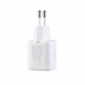 Joyroom JR-TG7 33W USB-A + USB-C sienas lādētājs ar 60W USB-C uz USB-C 1m kabeli balts