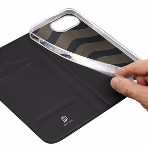 Dux Ducis Skin Pro viedtālruņa apvalks iPhone 16e - melns