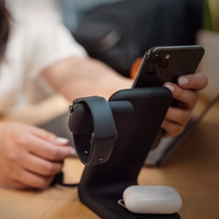 STM ChargeTree Swing 3-in-1 Charging Station Phone, AirPods, Apple Watch - melns
