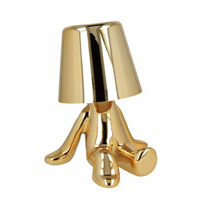 Nakts lampa Golden Man dizains D