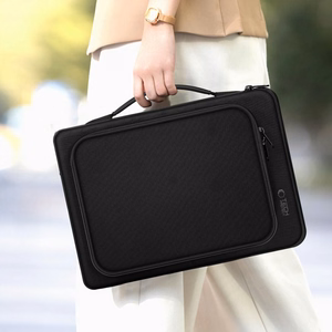 Tech-Protect Basic soma 15–16" portatīvajam datoram - melns