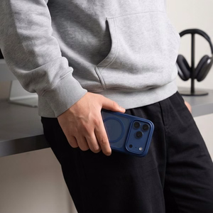 Tech-Protect MagOne MagSafe CC maciņš ar 2 rūdītiem stikliem, paredzēts iPhone 18 Pro Max / 17 Pro Max, caurspīdīgs tumši zils
