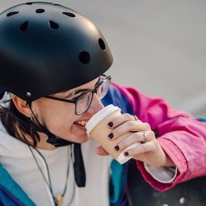 Wozinsky viegla BMX/skrejriteņa ķivere M - melna