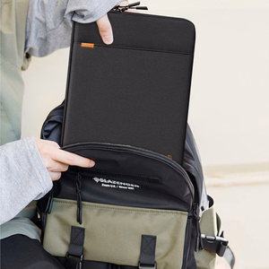Tech-Protect Defender soma klēpjdatoram un planšetdatoram 11–13" - melna
