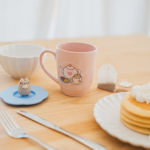 Pusheen – keramikas krūze ar silikona vāku un 3D figūriņu, 350 ml