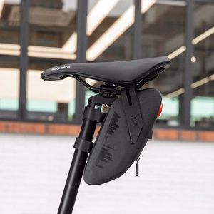 Rockbros AS-078-1 velosipēda sēdekļa soma ar viedo aizmugurējo lukturi 0.8L - melna