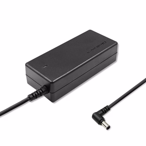Qoltec 50073.65W strāvas adapteris/invertors iekštelpu melns