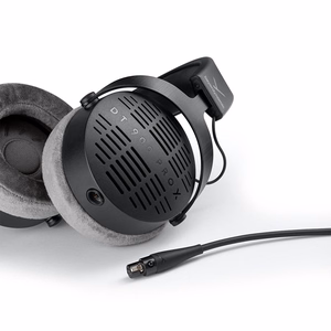 Beyerdynamic DT 900 PRO X – atvērtā tipa pilna izmēra studijas austiņas, melnas