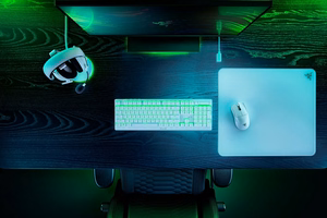 Razer Viper V3 Pro spēļu pele labās rokas RF bezvadu + USB-C optiskā 35000 DPI