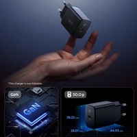 Spigen Essential EE201EU 1 porta 20W sienas lādētājs melns