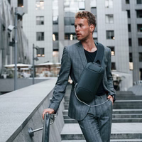 Wozinsky Premium vienpleca pilsētas mugursoma ar pretzagļu aizsardzību, organizatoru un USB - melna