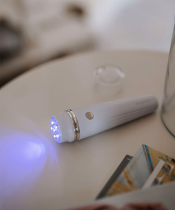Beautifly Glossy Acne Young LED ādas kopšanas ierīce