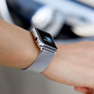 Magnetic Strap Apple Watch 38/40mm Магнитный ремешок Apple Watch браслет - красный