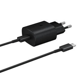 Samsung 25W EP-TA800EBE USB-C sienas lādētājs ar Samsung EP-DA705BBE USB-C / USB-C kabeli rezerves komplektā - melns